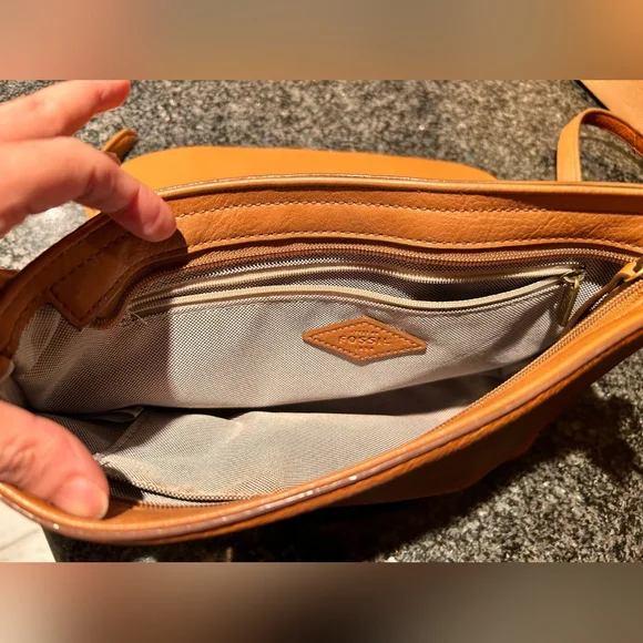 FOSSIL MAYA LEATHER CROSSBODY BAG - Picture 8 of 15